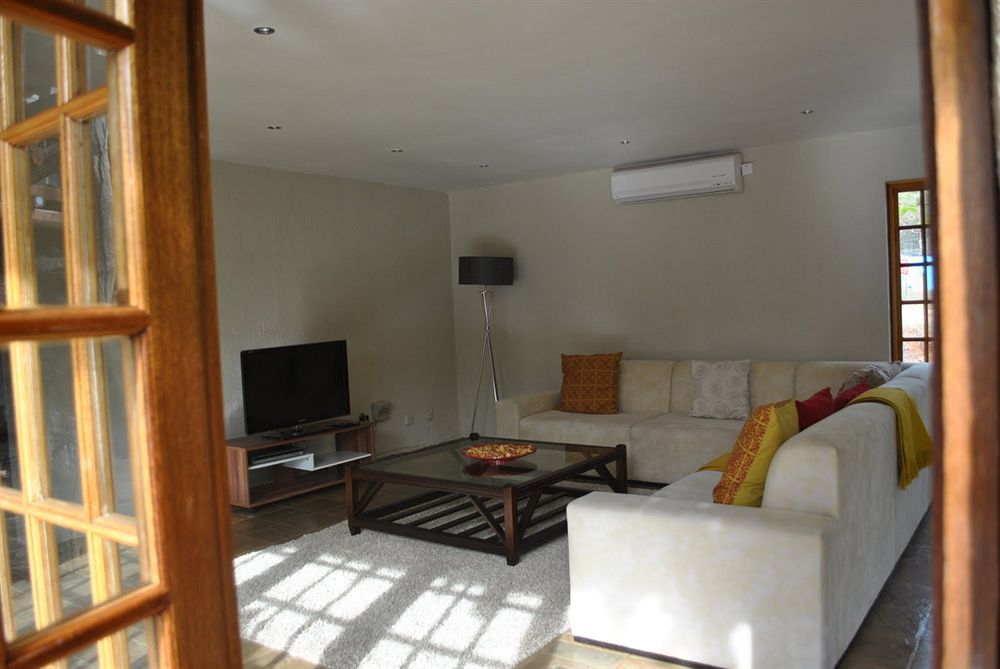 Mokolodi House Bed and Breakfast Gaborone Exteriör bild